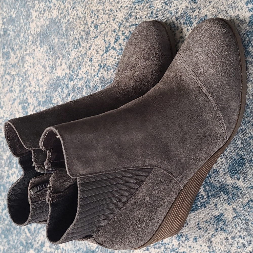 Tom's Sadie Boots - Never worn!
